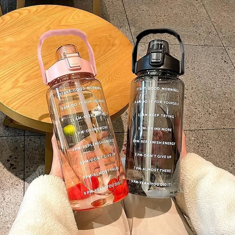 Gourde plastique rose et noir