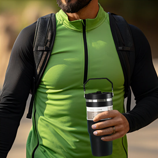 marcher avec gourde isotherme