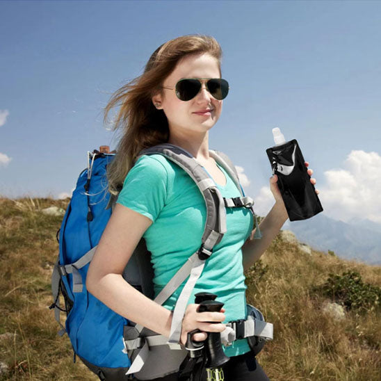 Gourde plastique en montagne